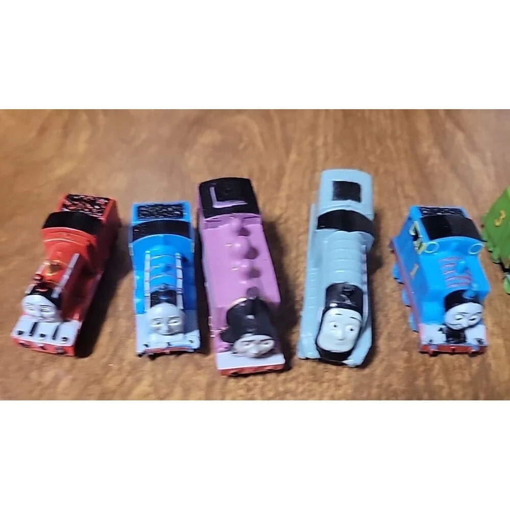 Thomas Tank and Friends Cake‎ Toppers Trains mini miniature toys